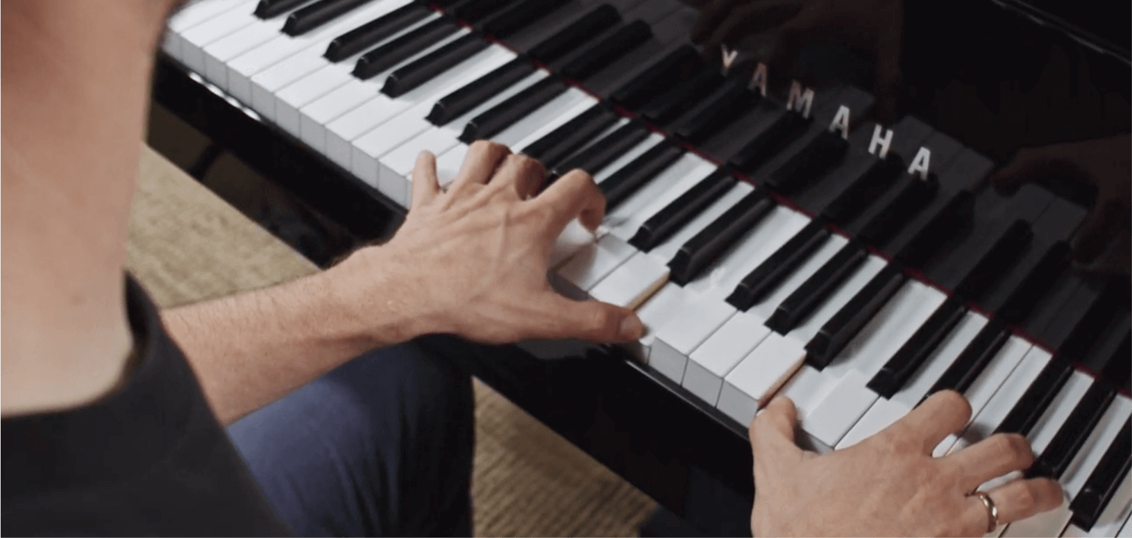 Klavierspielen und Lernen